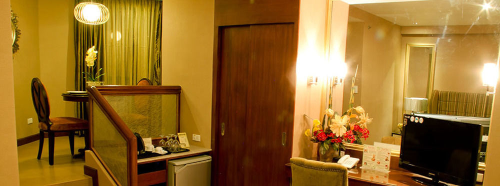 Royal Garden Hotel Ozamis Exteriér fotografie